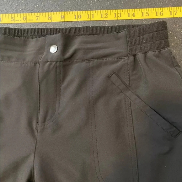 MPG Womens Capri Leggings Size Large Athletic Pants Cropped Poly/Spandex - Picture 4 of 11